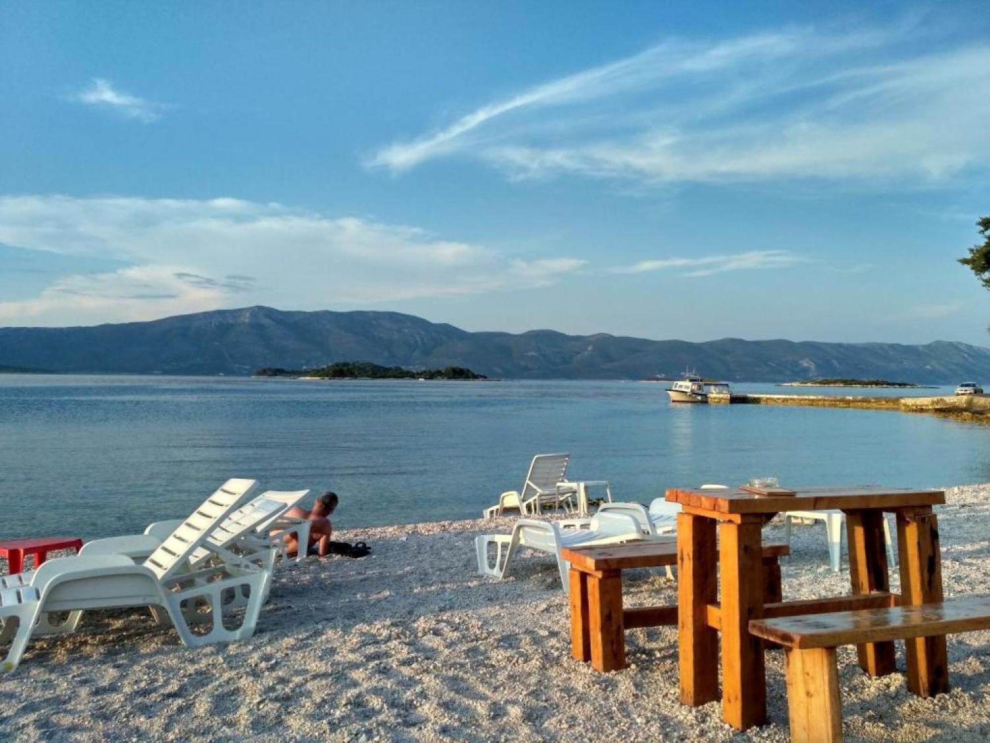 Lumbarda Resort Apartments Экстерьер фото